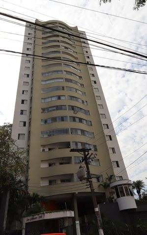 Apartamento à venda com 84m², 2 quartos e 2 vagasFachada