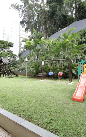 Apartamento à venda com 84m², 2 quartos e 2 vagasÁrea comum - Playground