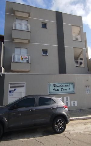 Apartamento à venda com 58m², 2 quartos e sem vaga Apartamento à venda com 58m², 2 quartos e sem vagaFachada + Placa