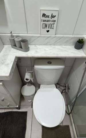 Apartamento à venda com 50m², 2 quartos e 1 vaga Apartamento à venda com 50m², 2 quartos e 1 vagaBanheiro Social