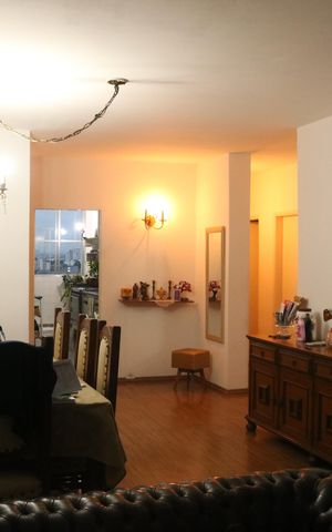 Apartamento à venda com 130m², 3 quartos e 1 vagaSala