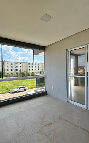 Casa à venda com 230m², 3 quartos e 2 vagas Casa à venda com 230m², 3 quartos e 2 vagasVaranda