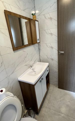 Casa à venda com 230m², 3 quartos e 2 vagas Casa à venda com 230m², 3 quartos e 2 vagasBanheiro/ Suíte 2