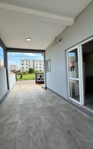 Casa à venda com 230m², 3 quartos e 2 vagas Casa à venda com 230m², 3 quartos e 2 vagasÁrea comum