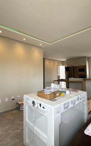 Casa à venda com 230m², 3 quartos e 2 vagas Casa à venda com 230m², 3 quartos e 2 vagasSala