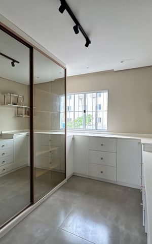 Casa à venda com 230m², 3 quartos e 2 vagas Casa à venda com 230m², 3 quartos e 2 vagasSuíte 1