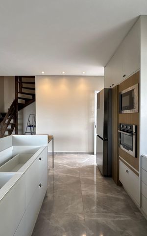 Casa à venda com 230m², 3 quartos e 2 vagas Casa à venda com 230m², 3 quartos e 2 vagasCozinha