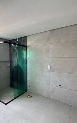 Casa à venda com 230m², 3 quartos e 2 vagas Casa à venda com 230m², 3 quartos e 2 vagasBanheiro da Suíte1