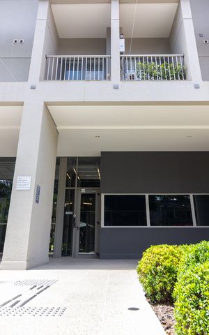 Studio para alugar com 27m², 1 quarto e sem vaga Studio para alugar com 27m², 1 quarto e sem vagaFachada