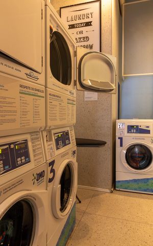 Studio para alugar com 27m², 1 quarto e sem vaga Studio para alugar com 27m², 1 quarto e sem vagaÁrea comum - Lavanderia