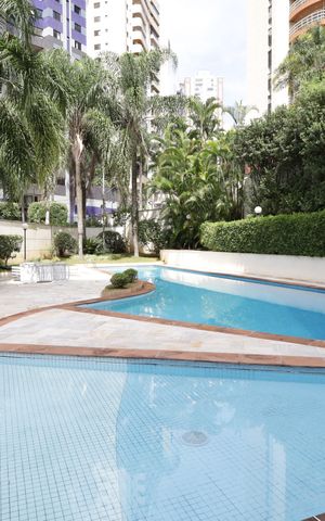 Apartamento à venda com 85m², 2 quartos e 2 vagasÁrea comum - Piscina