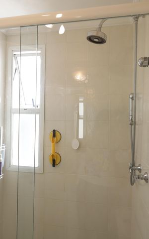 Apartamento à venda com 85m², 2 quartos e 2 vagasBanheiro da Suíte