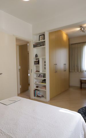 Apartamento à venda com 85m², 2 quartos e 2 vagasSuíte