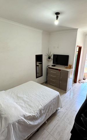 Casa à venda com 160m², 3 quartos e 2 vagas Casa à venda com 160m², 3 quartos e 2 vagasQuarto Suíte