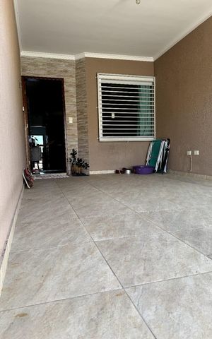 Casa à venda com 160m², 3 quartos e 2 vagas Casa à venda com 160m², 3 quartos e 2 vagasGaragem