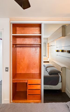 Apartamento à venda com 105m², 3 quartos e 1 vaga Apartamento à venda com 105m², 3 quartos e 1 vagaQuarto 2 - Armários