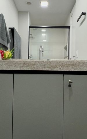 Studio à venda com 28m², 1 quarto e sem vaga Studio à venda com 28m², 1 quarto e sem vagaBanheiro