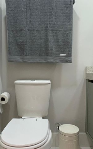 Studio à venda com 28m², 1 quarto e sem vaga Studio à venda com 28m², 1 quarto e sem vagaBanheiro