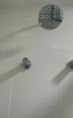 Studio à venda com 28m², 1 quarto e sem vaga Studio à venda com 28m², 1 quarto e sem vagaBanheiro