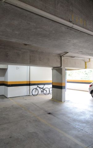 Apartamento à venda com 1427m², 2 quartos e 4 vagasGaragem