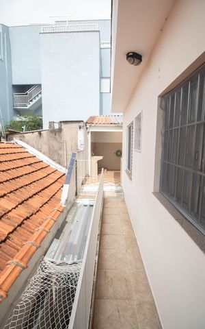 Casa para alugar com 140m², 4 quartos e 1 vaga Casa para alugar com 140m², 4 quartos e 1 vagaAcesso a Área de Serviço