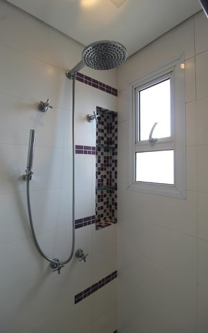 Apartamento à venda com 377m², 3 quartos e 6 vagasBanheiro da Suíte 1
