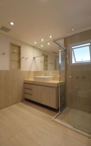 Apartamento à venda com 377m², 3 quartos e 6 vagasBanheiro da Suíte 3