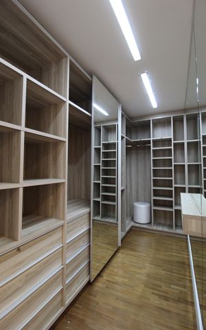 Apartamento à venda com 377m², 3 quartos e 6 vagasCloset da Suíte 3