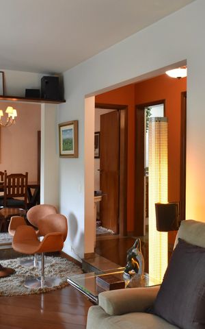 Apartamento à venda com 165m², 3 quartos e 2 vagas Apartamento à venda com 165m², 3 quartos e 2 vagasSala