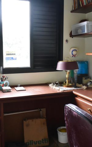 Apartamento à venda com 165m², 3 quartos e 2 vagas Apartamento à venda com 165m², 3 quartos e 2 vagasEscritório
