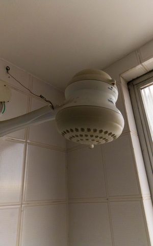 Apartamento à venda com 260m², 3 quartos e 2 vagas Apartamento à venda com 260m², 3 quartos e 2 vagasChuveiro