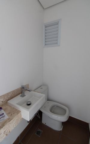Apartamento para alugar com 134m², 3 quartos e 2 vagasLavabo
