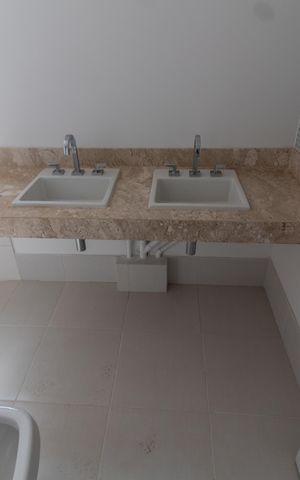 Apartamento para alugar com 134m², 3 quartos e 2 vagasBanheiro da Suíte