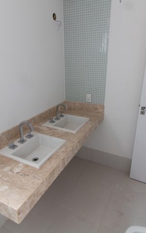 Apartamento para alugar com 134m², 3 quartos e 2 vagasBanheiro da Suíte