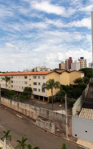 Apartamento para alugar com 134m², 3 quartos e 2 vagasSala