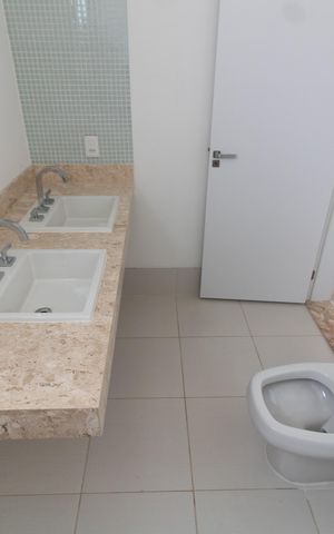 Apartamento para alugar com 134m², 3 quartos e 2 vagasBANHEIRO DA SUITE