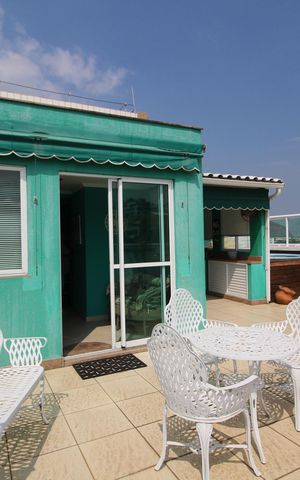 Apartamento à venda com 148m², 3 quartos e 2 vagasÁrea Externa