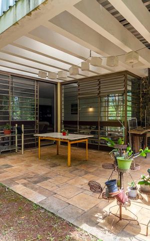 Casa à venda com 460m², 4 quartos e 4 vagas Casa à venda com 460m², 4 quartos e 4 vagasQuintal