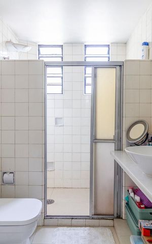 Casa à venda com 460m², 4 quartos e 4 vagas Casa à venda com 460m², 4 quartos e 4 vagasBanheiro Social