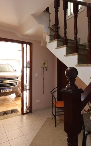 Casa à venda com 205m², 3 quartos e 4 vagasSala