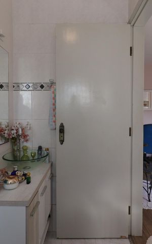 Casa à venda com 205m², 3 quartos e 4 vagasBanheiro da Suíte