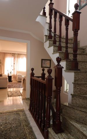 Casa à venda com 205m², 3 quartos e 4 vagasSala