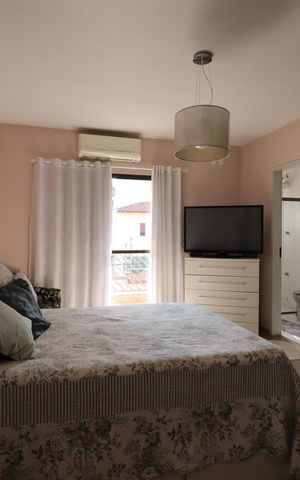 Casa à venda com 205m², 3 quartos e 4 vagasSuíte