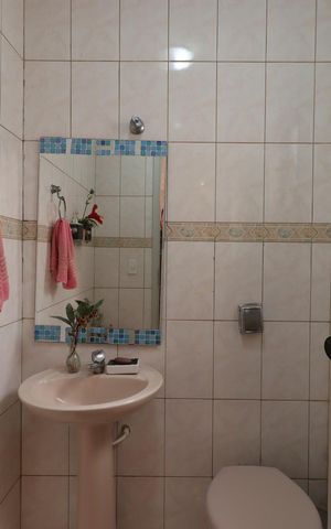 Casa à venda com 205m², 3 quartos e 4 vagasLavabo
