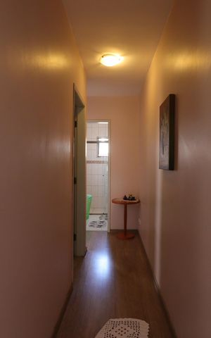 Casa à venda com 205m², 3 quartos e 4 vagasCorredor piso superior