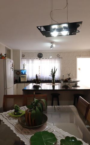 Casa à venda com 205m², 3 quartos e 4 vagasCozinha