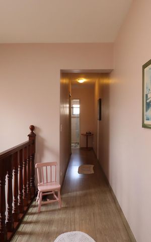 Casa à venda com 205m², 3 quartos e 4 vagasCorredor 