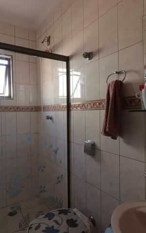 Casa à venda com 205m², 3 quartos e 4 vagasBanheiro Social