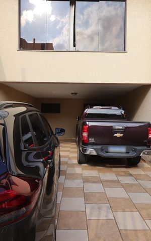 Casa à venda com 205m², 3 quartos e 4 vagasGaragem