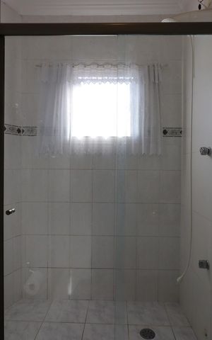 Casa à venda com 205m², 3 quartos e 4 vagasBanheiro da Suíte